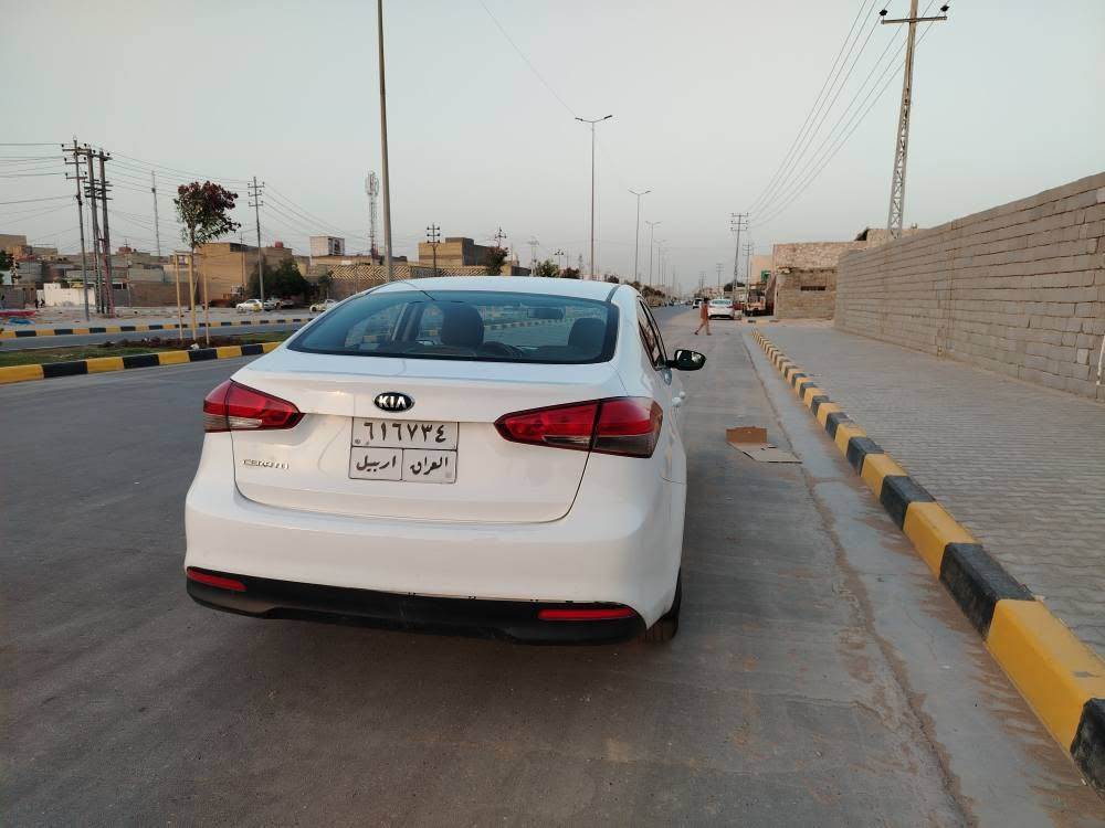سيراتو 2018 رقم أربيل بسم الشركه سعر ١١٨ بيها صبغ بنيد وباب يعني قطعتين صبغ *********** مكان نجف محرك ١٦٠٠ نصف فول تريد مداور تريد تحويل النجف, العراق
