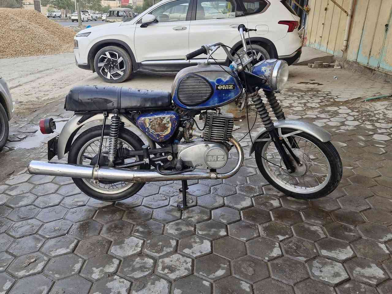 السلام عليكم 81 للبيع 
مابي لحيم بس بالخشم صوب واحد مامبين 
كهربائيات كاملة
 سنويه ورقم بدون راعي 
مكان نجف الشراي هذا رقمي
 ***********
