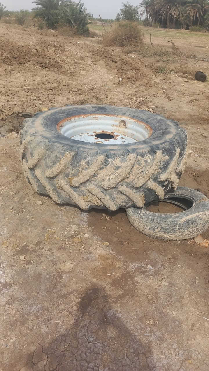 تايرات حجم ١٨عله ٣٤  كاملات لبيع  ***********  سعرهن ٢٠٠وبيهن مجال
