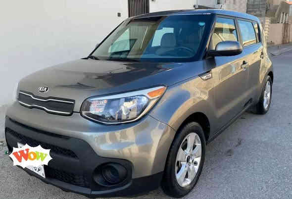 السلام عليكم......

******بيع مستعجل *****
...98 ..

..كيا صول موديل 16 لون  رصاصي 
رقم كربلاء باسمي كامله هزه 
ماشية 98 .....
محرك 1600  GDI 
 محرك تحدادية تبريد ثلج
وارد أمركي حادث جاملغ وبنيد وبيها جرد قليل بالقمارة من الشمس....السعر 98
***********
