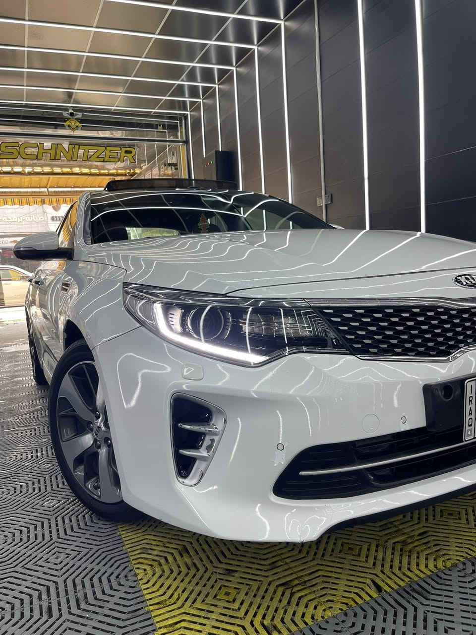 اوبتما موديل 16 خليجي جيتي لاين فول الفول 
شنو البالك بيها 
بنراما. لدامامي خليفي. 5كامرات. حساس امامي خلفي. كشنين كهرباء. حار بارد كشنات.
كشن السايق ذاكره تحديد مسار رادار امامي خلفي جانبي سايد بريك كهرباء سستم سماعات هارمن كاردن شفتات ستيرن السقف كنتاره بردات خلفيه وبعد بيها مواصفات سياره جاهزه من كلشي مكينه تخم تاير صدر امامي خلفي 
مكفوله من التبديل والصبغ فقط الدعاميه الاماميه مبدله سياره جاهزه ماشيه 177
السعر 160 وبيها مجال العنوان بغداد نفق الشرطه
للستفسار ***********
