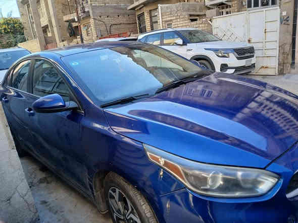 السلام عليكم
كيا فورتي موديل ٢٠١٩ امريكي 
 رقم بغداد الجديد 
هزه كامله 
صدرها خير من الله 
تبريد ثلج
لايت زنون 
محرك ٢٠٠٠ دوش 
كير cvt بلادي 
ماشية ٩٦الف 
لغد شاصي دواخل كير محرك مكفول 
الرقم بغداد 
سياره خير من الله نضيفه مرتبه 
هاتف/ ***********
السعر 125 وبيها مجال
