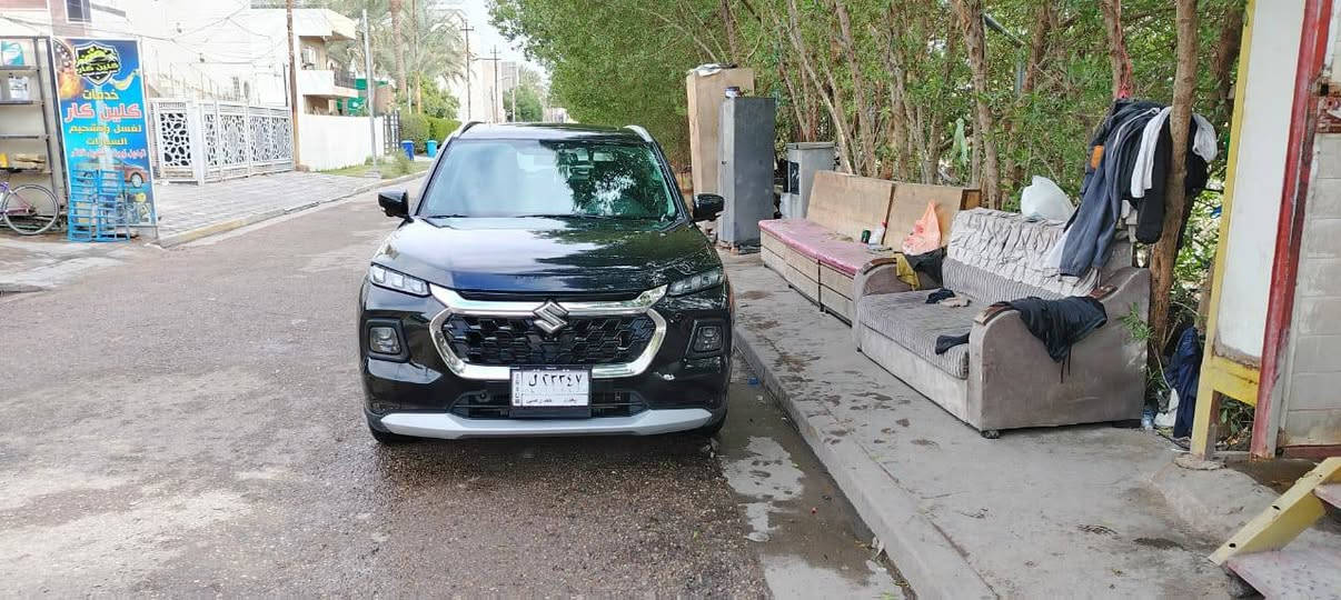 السلام عليكم/ سازوكي كراند فتاره فول موصفات رقم بغداد الدولي نظام مقترض وكفيل وكاله للمشتري/ ٢٠٢٤ /ماشيه ٤٢ الف /السعر ١٣٠ بيه مجال /الحسيني للسيارات سازوكي ضمان وامان ***********

