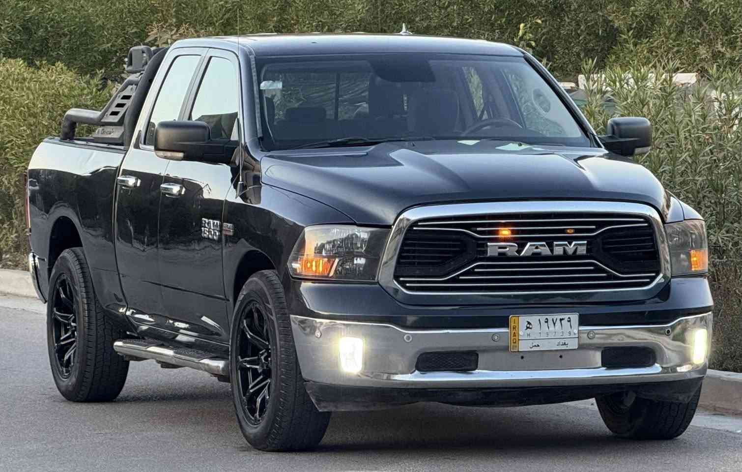 رام 2017 بك هورن ماشية 124 حادث من امريكا شخط صفحة اليمين وشوية باب البدي مواصفات :
-محرك 5700
-تشغيل عن بعد
-حساسات امامي خلفي
-شاشة كبيرة مع كامرة خلفية داورة
-شاشة معلومات وكبيرة
-تبريد منفصل
-جام خلفي كهرباء
-دبل تحكم ستيرن
-اشارة بالمرايات
-ويل حجم 20 
سيارة جديد جدا وجاهزة بدون نواقص كير محرك كفالة شرط ولا كلوب مشتغل بالدشبول مكاني بغداد حي الجهاد
سعر 163 وبيها شي بسيط
***********
***********
