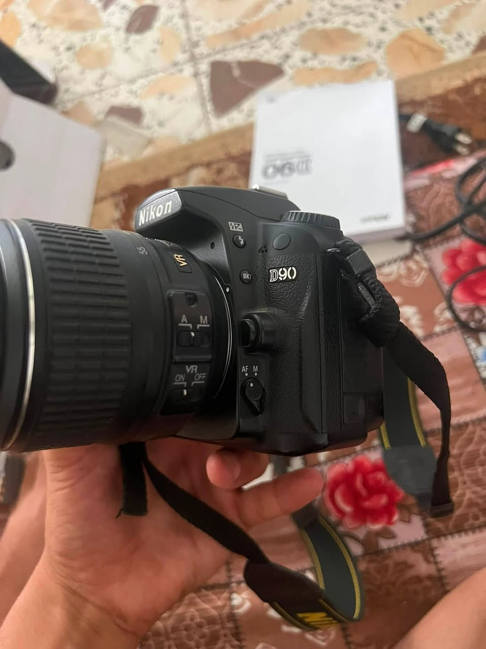 للبيع كامره d90 نضافه 80‎%‎ شتر 2كي بطاريتين كارتونه وقرص حزام كتف سعر مناسب جدا. ♥️. ***********.
