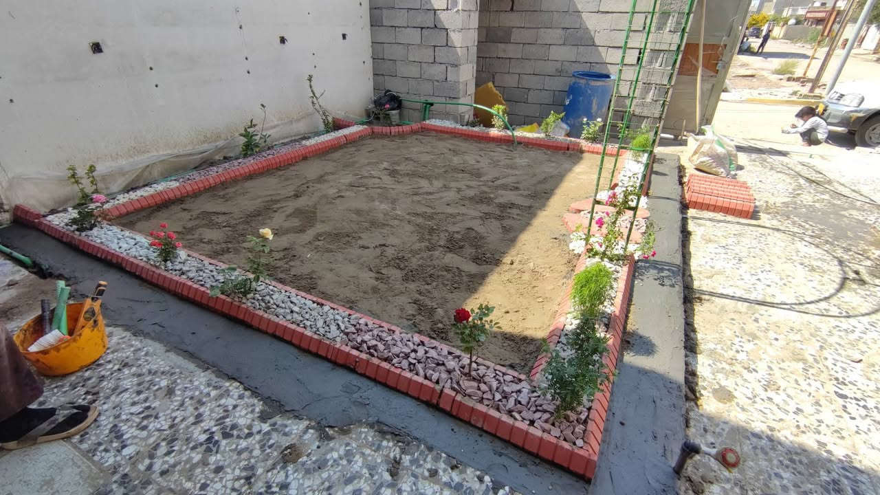 عندك قص ثيل ومحتار حنه بل خدمه
عندك تقليم الأشجار حنه موجودين عندك دامه الحديقة حنه موجودين عندك لاين حنه موجودين خاص مفتوح للجميع ‏‪***********‬‏ونتصال
