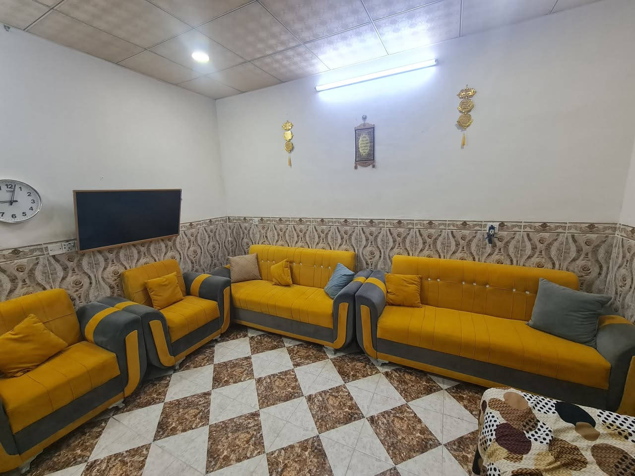 تخم للبيع نظافه ١٠٠ /١٠٠ سعر ٢٠٠ لف مكانه اربيل *********** واتساب
