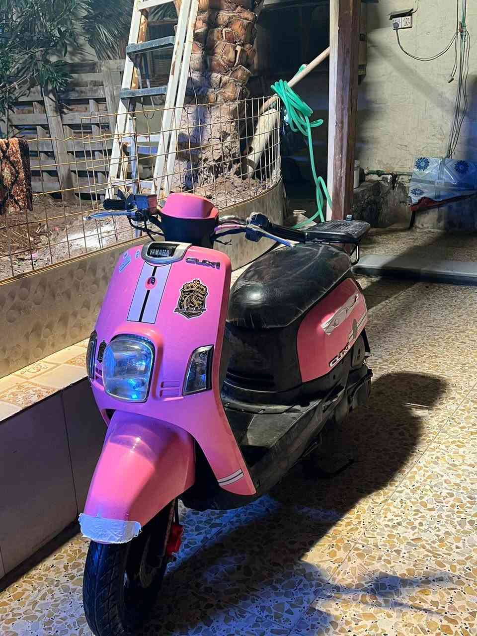 السلام عليكم بوليسي للبيع كلشي شغال بيها نكره سلف مامفتوحه دراجه تخبل ناعمه مكاني 5ميل مستعحل على بيعتها سعرها 950 رقمي ***********
