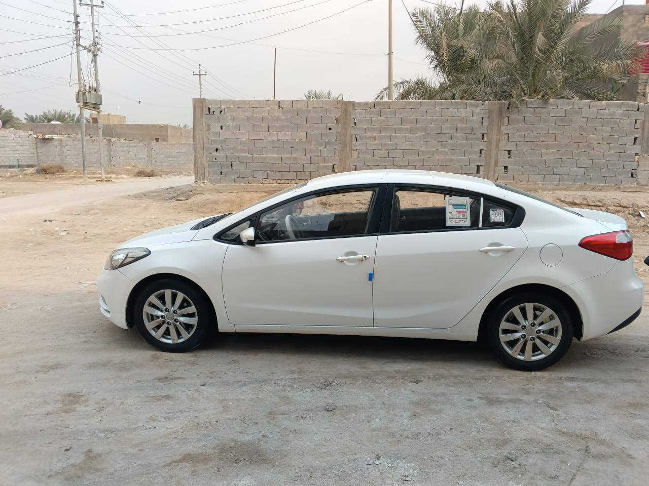 السلام عليكم كيا سيراتو ١٤ خليجي مكفولة عدى مكانات بارد السعر ١٢٠ وبيها مجال
مكاني البصرة شط العرب الجزيرة 
رقم تلفون ***********
