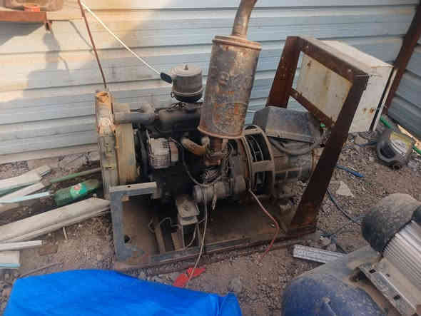 معمل pvc سنكل مع مولد وكمبرسير كامل العنوان بغداد ابو غريب ***********
