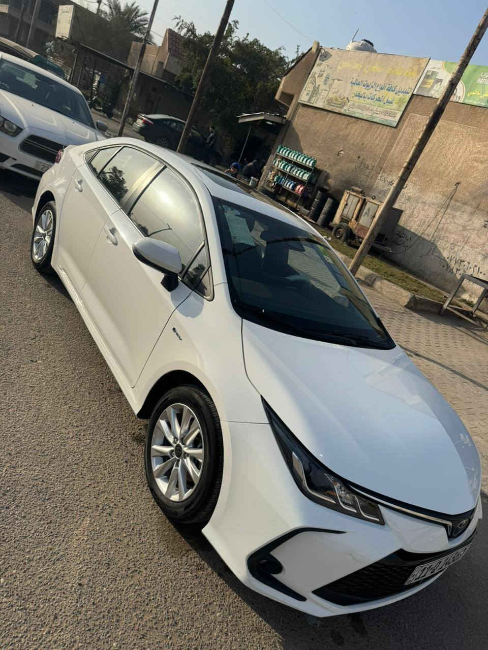 كورلا هايبرد ٢٠٢٤ شكل خليج
فول مواصفات ما عده الكشن 
ماشية ٢٧الف
داخل جلد اسود 
كفالة عامة  
السعر ١٤٩ وبيه مجال الشراي
مكان السيارة بغداد 
***********
