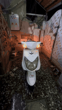 دراجة سكنس فحل
مكينه برغي مامفتوح
كهربائيات شغالها كلهن كفرات بلاديه
دراجة كلشي مابيها نقص تجي تعجبك يلا تاخذها 
مكاني بغداد حي اور 
السعر 600 وبيها مجال 
*********** متواجد فقط واتساب
