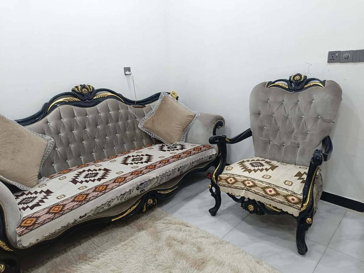 عشرة نفرات تخم تسكام كامل وطبلة وي اريد 600 وبي مجال


**إذا كنت صاحب هذا الإعلان وتريد حذفه لأي سبب، رجاءا أرسل رسالة إلى الدعم الفني**