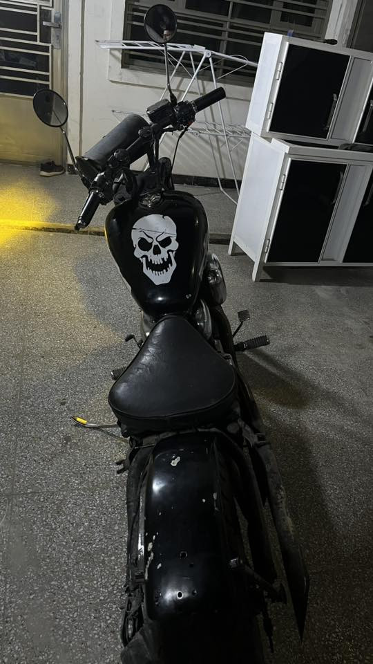 سلام عليكم هوندا ستد 400
دراجه للبيع تشتغل تشتغل لأكن تك سابقا شلعه ومعدل 

المكان الدوره 
السعر 650 
الرقم ***********
