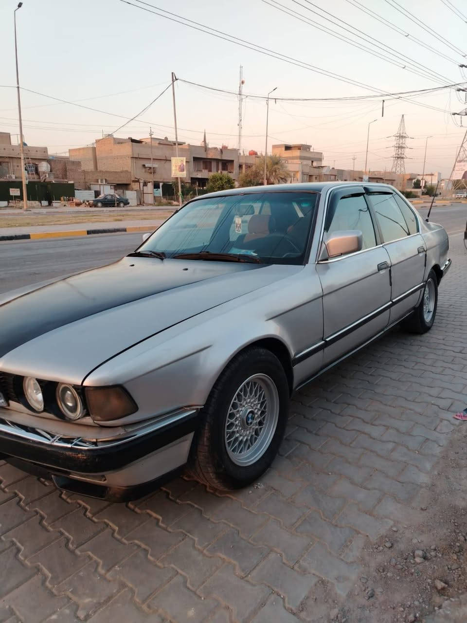 سلام عليكم بي ام   مودي92// 740  رقم انكليزي تحويل مباشر كير مكينه حداديه تبريد تخم تاير السياره خير من الله  السياره فقط جراد يحتاجها رشه اسعر 60 مكان السياره بغداد الاستفسار اتصال عله هاذه الرقم *********** وتساب اتصال  بيع مستعجل 💯
