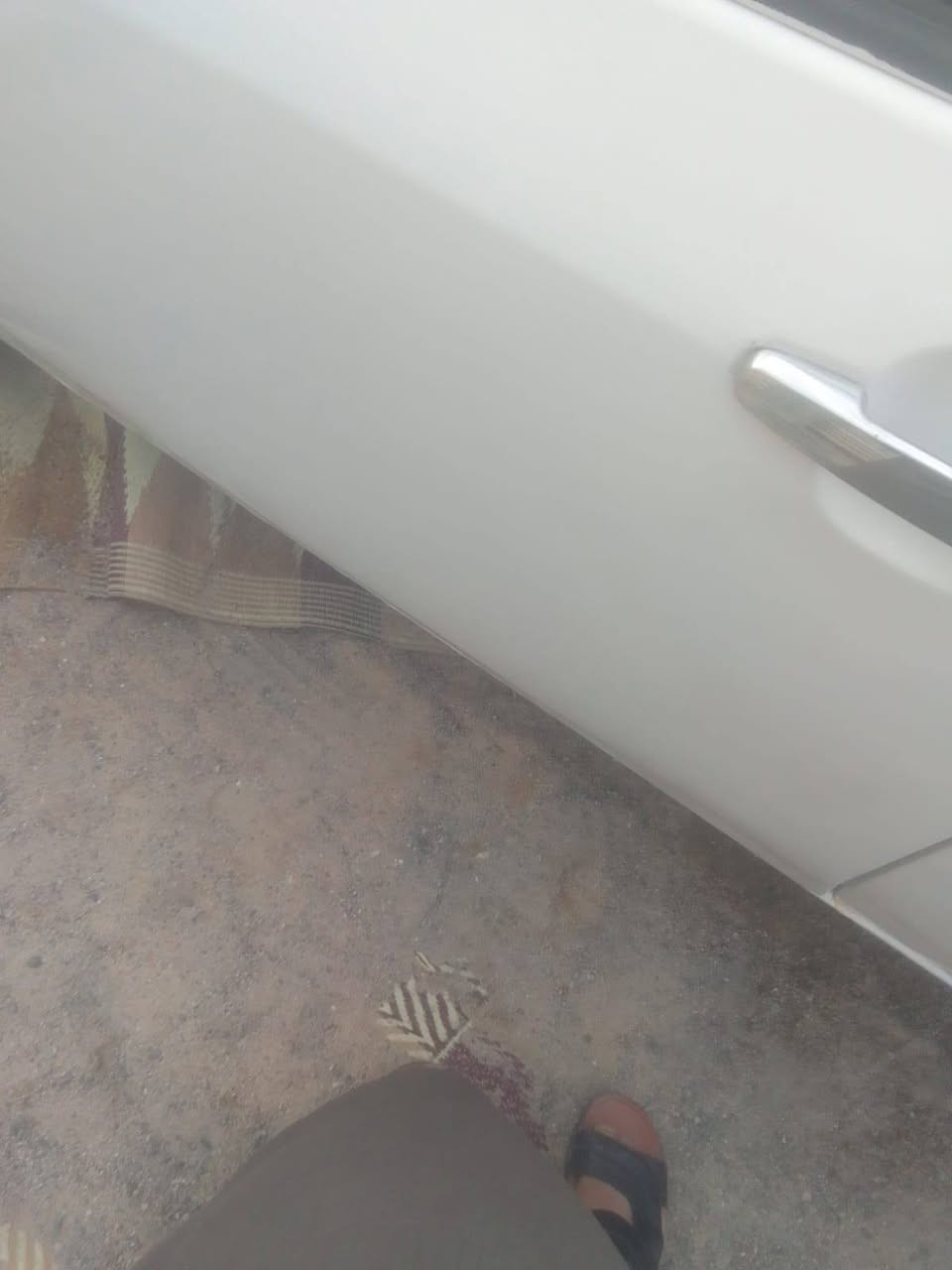 سلام عليكم بي واي دي امحوره كورله مصبوغه عام بيه معجون وبيها دحجات ومعمرات فه ابيع كوم حديد اتكفل بس الاصوليات 2011 رقم بصره مشروع وطني السنويه 2027
السعر 35 
ناصرية.......
***********
