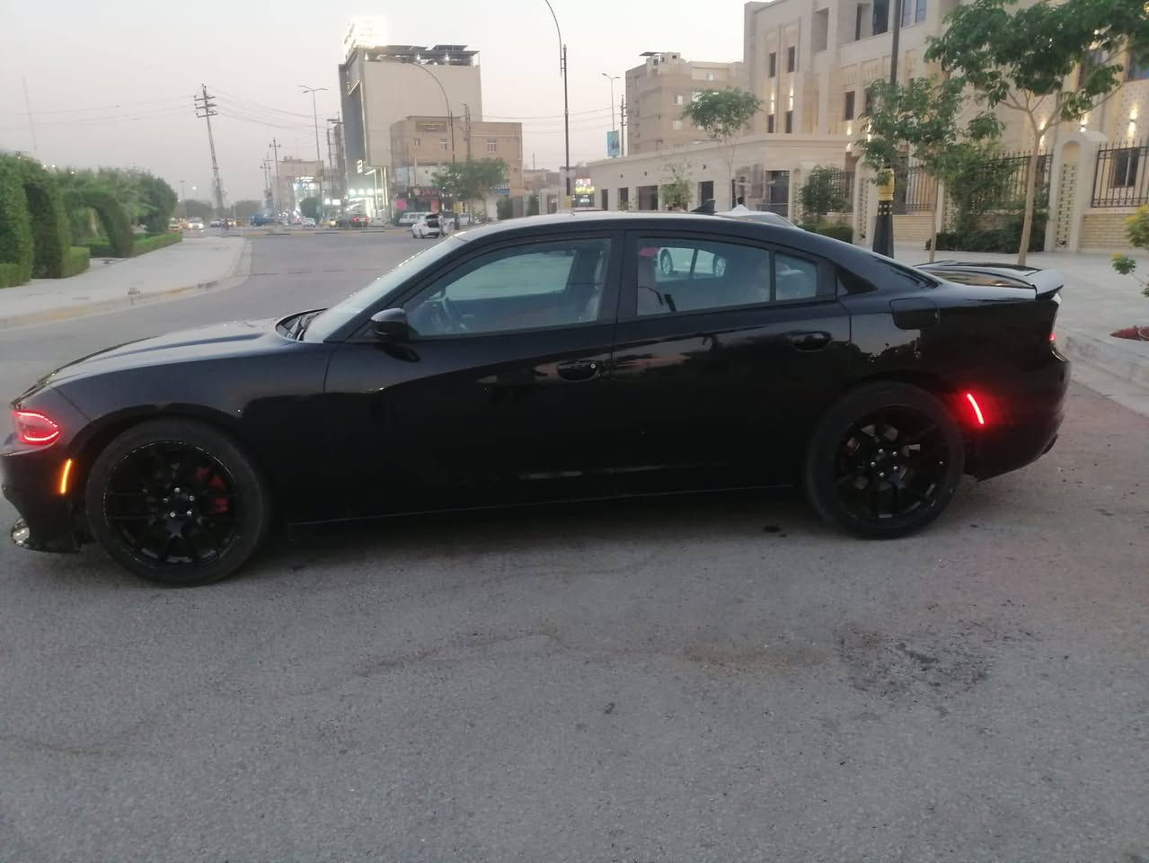 موديل 2015طابه اكلين وبيه بل عراق جاملغ امامي جهة السايق صبغ وبيه الاهلال الوره صبغ والجهة الثانيه بيه شي قليل باردات كل ضربه مابيه بيبان جاملغات بنيد صندوق برغي ماملعوب بيهن مكاني كربلاء
اي استفسار على الرقم واتساب موجود***********
