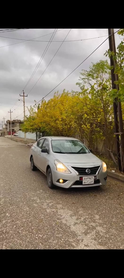 لاکشمیبای سلڤەر پێنج پارچەی هەیە جەمپەکی پشتی هەیە چاملغی سەکن هی پشتەوە مەحجونی هەیە ما باقی ئەوی دیکە لەسەر شوخت سبوغ کرایە پێشی کەپسە نوقتەی نیە یەک دو تەحدیلی هەیەماباقی گێرو مەکینە بەشەرت 189 هەزار ڕۆیە  450$ خرامەی لەسەرە دەت دەمەوە فەحسو هەزەی نوێیە سەنەوی 2023 تەواو بوە سحری 88 مەجالەکی زۆر زۆر کەم
***********
واتساپیشی لەسەری أربيل, العراق
