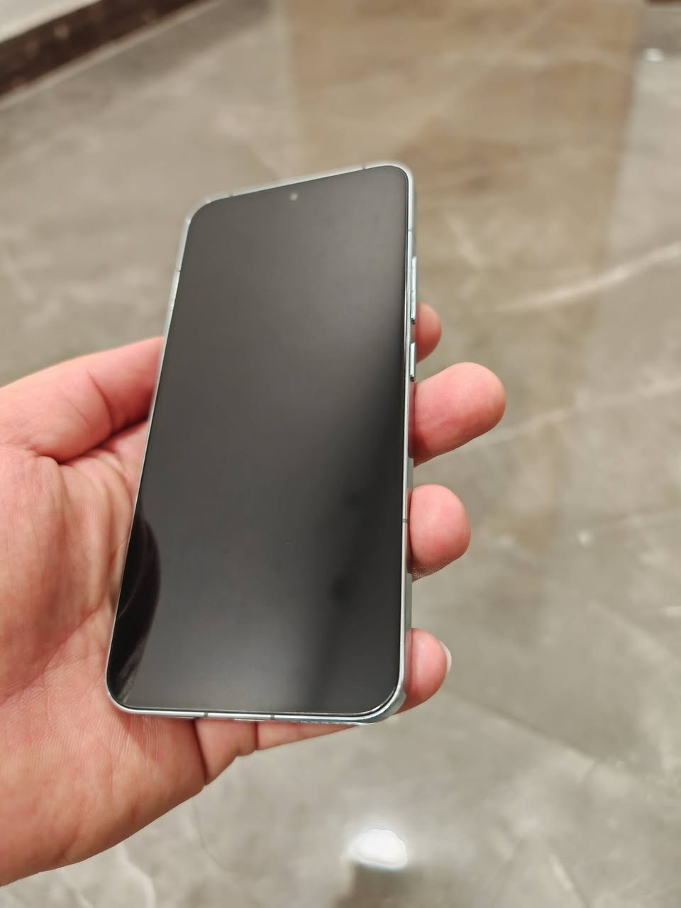 شاومي 14
جهاز جدا نظيف 100%95
ذاكره 256
رام 12
نسخه الصين 
جهاز مكفول من كلشي 
فقط جهاز بدون ملحقات
باقي مواصفات بل صوره موجوده 
سعر 425 بي مجال 
متوفر توصيل


**إذا كنت صاحب هذا الإعلان وتريد حذفه لأي سبب، رجاءا أرسل رسالة إلى الدعم الفني**