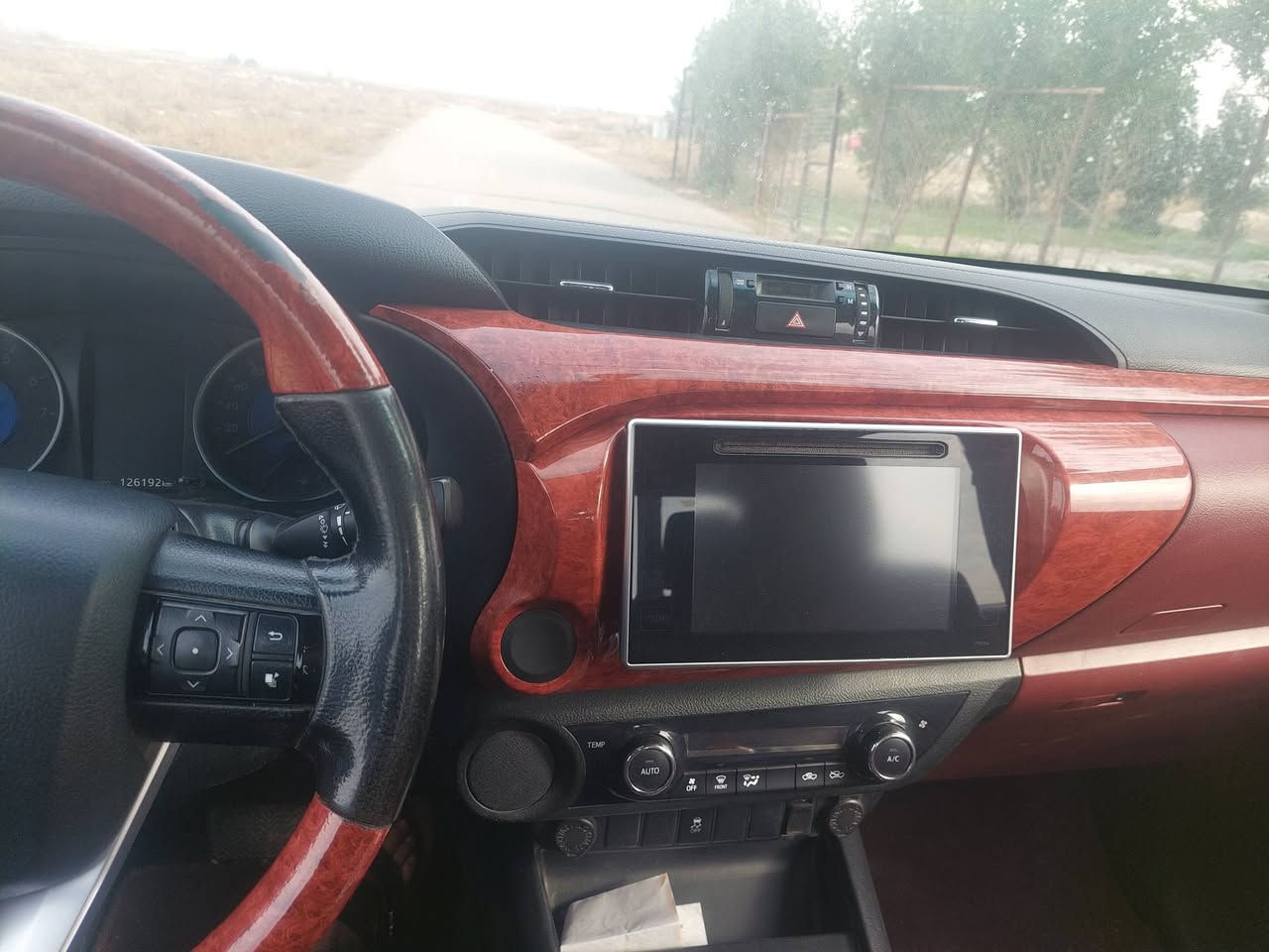 بيك آب هايلوكس ٢٠٢٠كويتي ساير اوتوماتيك رقم بغداد دولي بسمي سنويه ل ٢٠٣١ هزه جديده كفاله عامه من الفتح والتعديل والصبق والبارد سياره جديده بمعنى الكلمة ماشيه ١٢٥ حقيقي مكاني بغداد الزعفرانيه ***********
