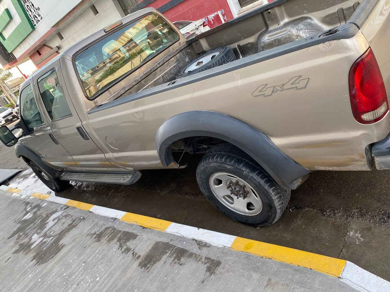 فورد f350
موديل ٢٠٠٧  ٨ سلندر كاز رقم انكليزي اربيل جديد هزتها تنتهي بال٢٠٢٨ تحويل مباشر بأسم صاحبها اني مكلف بالنشر 

للبيع فقط بدون مراوس

كشنات جلد منفصل كهربائي 

صدر امامي خلفي  

تخم تاير 

باتريات

تبريد 

كير 

محرك 

كلهن بحاله جيده 

دبل تانكي 

ترايك من بغداد للبصره 

السعر ١٢٠$

للاستفسار 0773686549


**إذا كنت صاحب هذا الإعلان وتريد حذفه لأي سبب، رجاءا أرسل رسالة إلى الدعم الفني**