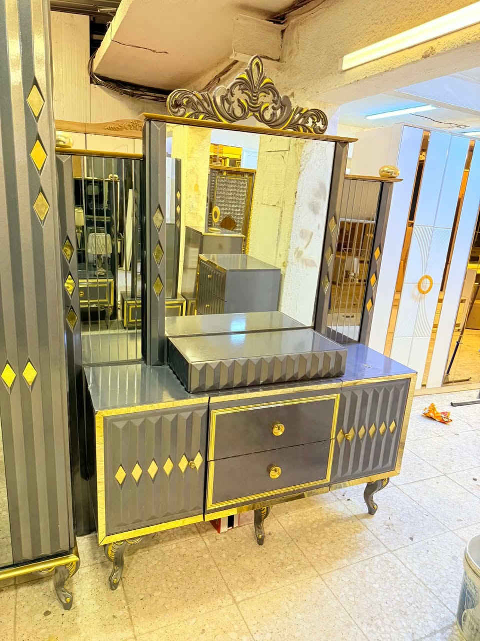 غرفه ملكيه 9قطع تركي اصلي نظافه 95💯


**إذا كنت صاحب هذا الإعلان وتريد حذفه لأي سبب، رجاءا أرسل رسالة إلى الدعم الفني**