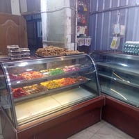 عارضات كيك للبيع للاستفسار 07724574849بغداد الكفاح