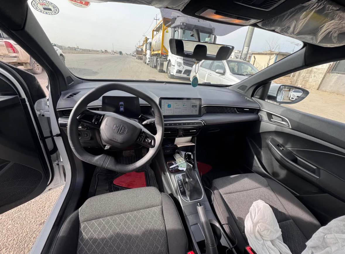 MG3 STD سياره ضمان استلام من الشركه موديل 2025
سياره بدون اي شخط او طخه زيرو ماشيه 10 الاف كيلو 
مرقم دهوك كامل
مكان السياره دهوك موصل 
***********
***********
السعر دفتر وخمسه اوراق 10,500 دهوك, العراق
