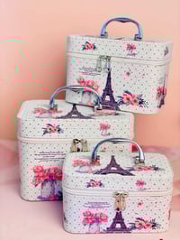 سيت • حقائب مكياج • توصيل