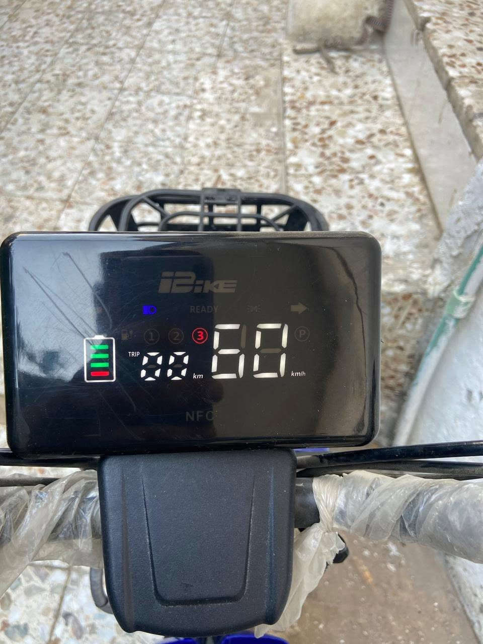 سلام عليكم دراجة شحن الريان استعمال نضيف جداًسعرهة ٤٠٠ وبيه مجال***********
