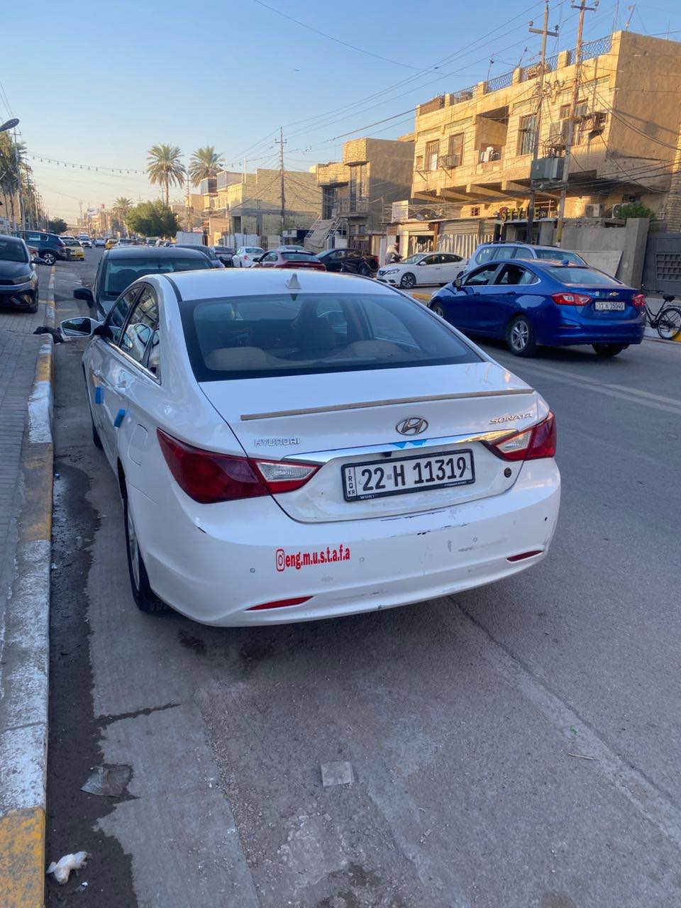 السلام عليكم مكلف بالنشر السيارة لصديق
سوناتا خليجي موديل 2011
محرك 2000 دوش
بدون نقص السيارة او تبديل تخم تاير جديد نوزلات جدد دسكات جدد نضيفة السيارة 
والسونار موجود مذكور شبيه السيارة 
السعر 97 وبي مجال قليل كلش 
العنوان بغداد الدورة 
الرقم :*********** بغداد, العراق
