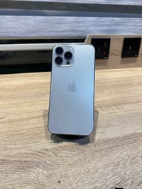 ايفون ١٣ برو ماكس • ٢٥٦ • بطاريه ٧٩