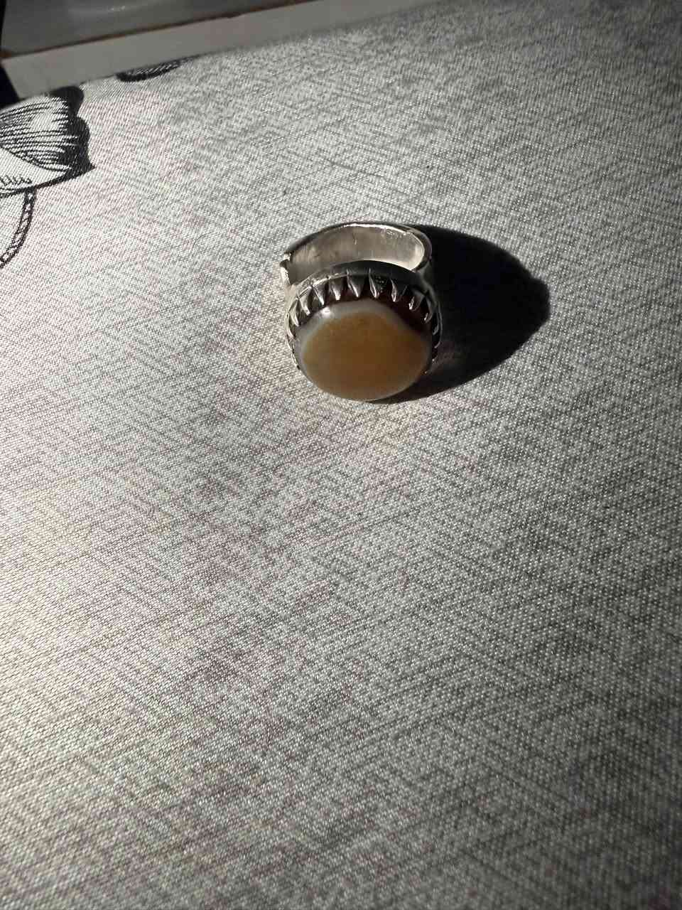 السلام عليكم جزع بقري اصلي فضه بحريني 1000 السعر ١٧٥  وبي مجال وشعندك مراوس نزل سوارات زناجيل


**إذا كنت صاحب هذا الإعلان وتريد حذفه لأي سبب، رجاءا أرسل رسالة إلى الدعم الفني**