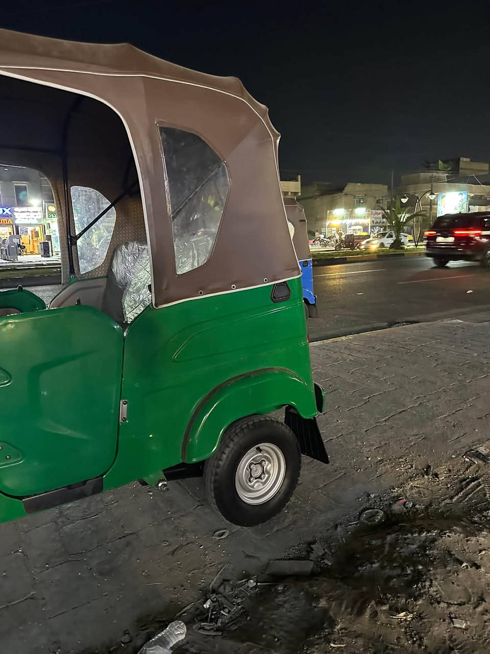 السلام عليكم شباب تكتك ٢١ رقم وسنويه بيها بس بك لايت بيه رش والباقي مكفول مكلف بلنشر مكلف بلنشر هاذ رقم راعيها ***********
