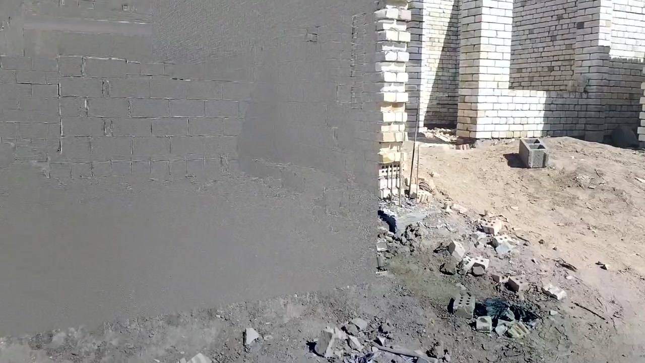 السلام عليكم يوجد دار هيكل مساحه ٨٤متر وجه ٦ نزال ١٤ كافه الخدمات قريب الشارع العام تقاطع النهروان ٩ نيسان السعر ١٢ وبي مجال بسيط التواصل مع الرقم ***********
