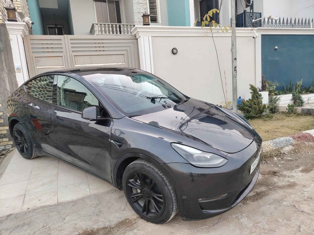 سلام عليكم
تسلا y
موديل 2024
ماشيه 5 الاف
دبل ما طور 
اون لاين حلوه السيارة 
بيها 6 قطع صبغ 
1 قطعه تصليح
2 قطعه تبديل 
3 فقط صبغ لئن البارد مو حلو 
انطيك تفاصيل كامله قابل  لتجي وتتعب
السيارة رقم بغداد 
والدواخل جديده 
نسبة البطارية 100%
والسعر مناسب 
185 قفل
بس بدون كسران
الي يحب يشوف الحادث ؟ 
يراسلني وبالخدمة
***********
