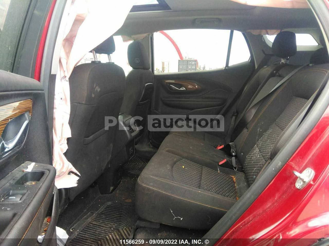 سلام عليكم ورحمه الله من رخصة الادمن
عندي سياره للبيع  GMC تيران موديل 21
حديثا موضح بل صوره وبيها صبغ جاملغ وبوند اربع أصابع 
وضربه بل سقف بس ما مصلح يعني من امريكيه 
محرك 1500توربو 
مكانها موصل 
المواصفات فول بيها بنورامه 
سعرها 130 $وبيها مجال 
الرقم ***********
