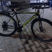 بايسكل 700 للبيع نظيف و كامل ما بيه نقص  بـ 125 ألف   للتواصل خاص او و...