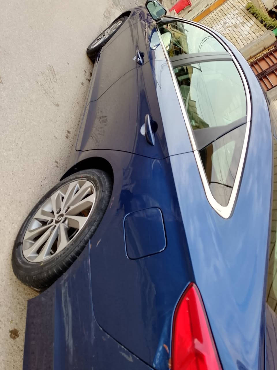 للبيع سوناتا أمريكي
حادثة دعامية أمامية فقط،
مسويلها إدامة كاملة: تخم تاير
باتري ، بلكات، وتبديل زيت الكير .
السيارة جاهزة وما تحتاج شي.
السعر:١٤٠وبية مجال 
***********
