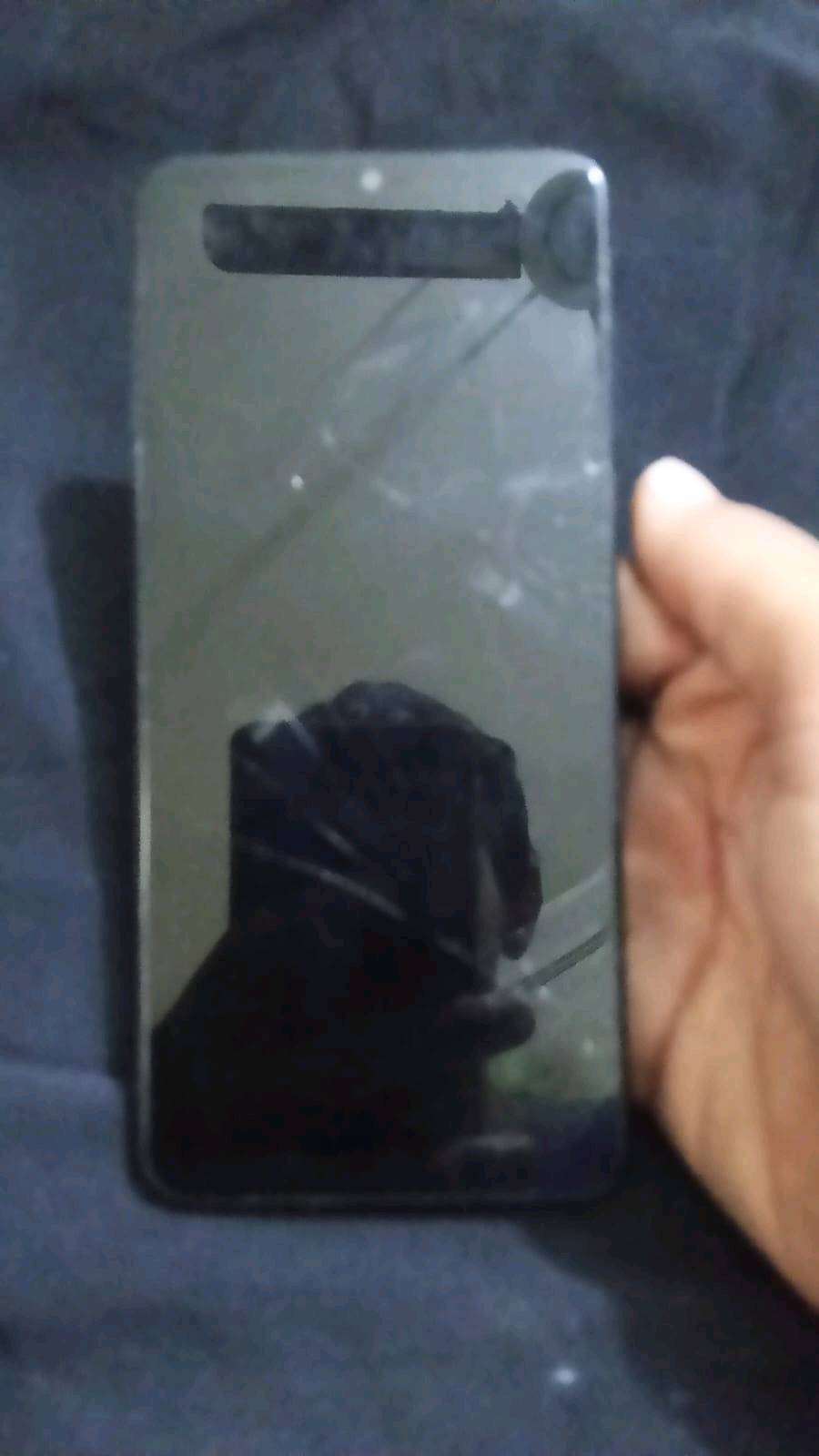 جهاز A04sللبيع ذاكرة 128بطارية 5000 شاشة مبدلةاو بيعة كسر بسيط يشغل ببجي بي هواي مواصفات شحن سريع سعر 110 او بي مجال مكاني بغداد الكرادة ***********
الشاشة المبدّلة بيها أي ملاحظات غير الكسر البسيط؟ تشتغل اللمس والسطوع والسنسورات 100% لو بيها شي؟: 
اصلية امانت الله ورسوله 
البطارية شكد تدوم ويا الاستخدام؟ وبي مشاكل بالشحن أو مدخل الشاحن لو كلشي سليم؟: 
سليم من كلشي ما بي اي خلل
منو مكانه ببغداد بالضبط؟ ويدك على التجربة والفحص قبل الشراء لو لا؟: 
طبعا
السعر 110 نهائي لو بيه مجال للمساومة؟ وسبب البيع شنو؟: 
بي مجال قليل والله محتاج فلوس عندي مريض ترة الجهاز مماسحة لعبالكم قديم او تعبان