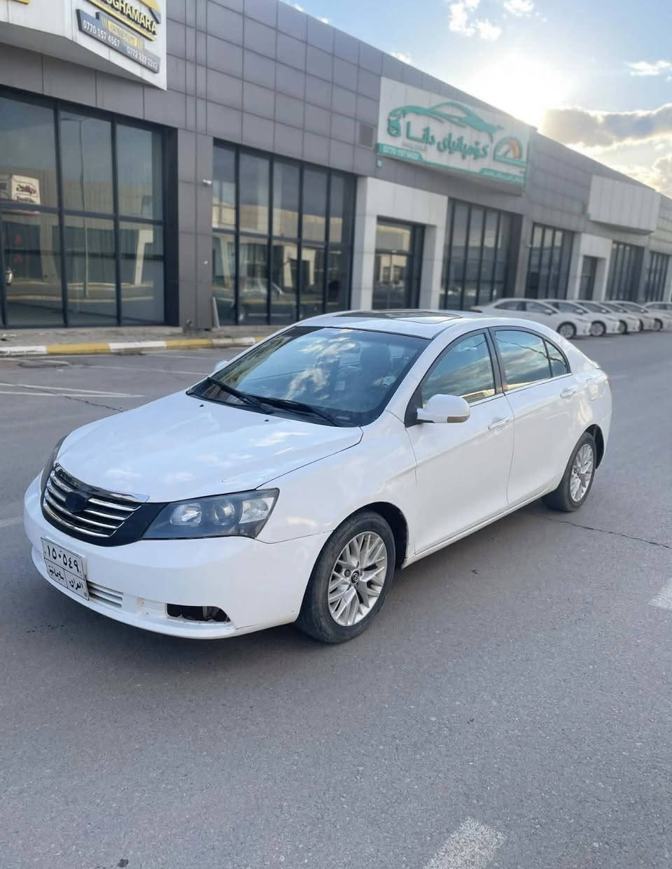 جیلی 
مۆدیل 2013
تۆماتیک
دەعمو لیدراوی نیە 
گێرو مەکینە بەشەرت 
کارەبای مەز بوتە 
تەبرید ساردو گەرم ئیشەکا
سەیارەکە تابلی جایزەو ریکو پیکە 
سەیارەکە رەقەم سلیمانیە تەحویل ناکری بەس بەئەوەلیات ئەیفرۆشم 
حیجزی لەسەرنەبیو مالی کەسنەبی 
سعری کۆتای 32$ گەلایە
***********
