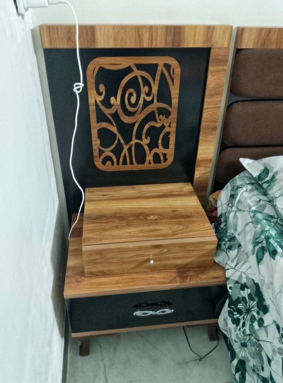 غرفه نوم مع صوميه خشب 125 موقع بغداد.الكرخ.الري


**إذا كنت صاحب هذا الإعلان وتريد حذفه لأي سبب، رجاءا أرسل رسالة إلى الدعم الفني**
