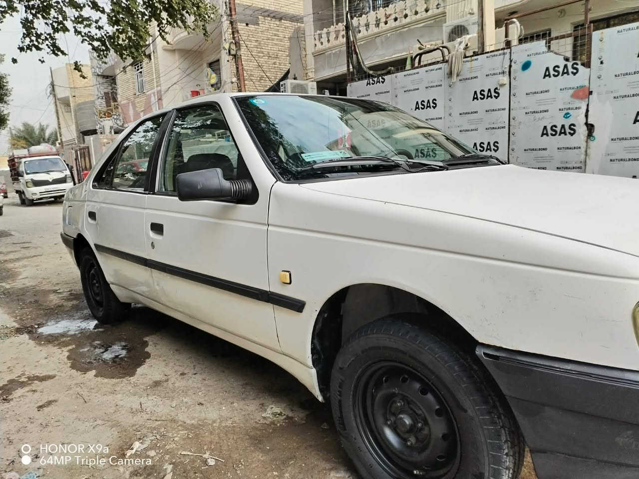 السلام عليكم بيجو روئ ٢٠١٠ بغداد انكليزي مكينة بلادي تبريد شغال بأسمي السعر ٣٠ وبيه مجال المكان بغداد البلديات رقم الهاتف ***********
