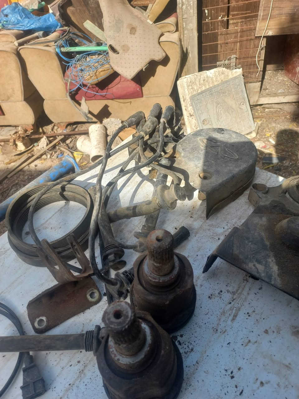 السلام عليكم غراض شيري للبيع
بغداد حي العامل 
***********
