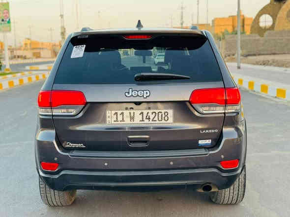 سلام عليكم 
للبيع جيب لاريدو  موديل 16 اصل 
رقم بغداد بسمي تحويل مباشر 
المواصفات :  كشنات جلد وكهرباء
شفتات ستيرن فول تحكم جهتين شاشه كامره خلفيه
لايت لد امامي خلفي حساسات امامي خلفي توقف ذاتي 
 المواصفات المعروفه 
السياره كلش حلوه وجديده وجاهزه من كل النواحي وبدون اي نقص كير ومكينه وصدر وتايرات بشرط جدد متحتاج دينار مصرف
حادث جاملق وبنيد وجاملق صبق 
السعر 180$ للأستفسار ***********
