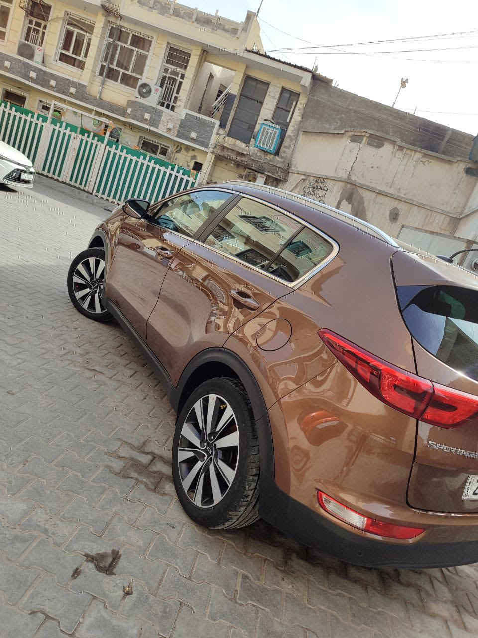 السلام عليكم
كيا سبورتج 
 موديل 2017
ماشية 70 الف حقيقي 
موصفاتها : بانورمار 
مكينة 1600 
لد نهاري  + بك لايت LED 
لايت ضباب
ويل كب 19
تحكم ستيرن فول مع تحكم بلوتوث
قطعتين تبريد امامي خلفي 
لايت اوتو
نضام منحدرات
5 ويل كب 
شاشة اعطال
بانوراما 
مري طي أوتو 
اشيار بل مري 
دبل اسويج مال شركة 
سياره فول عده البصمه او الجلد 
رقم اربيل سنويه او هزه جديد باسمي تحويل مباشرة 
السعر 168 اوبيه مجال قليل 
للتواصل *********** بي واتساب
