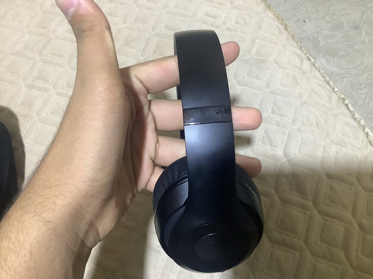 سماعة Beats Studio 3 اصلية ربط برنامج سعر 70  وية توصيل مكاني ديالى بعقوبة اذا ما تقدر تراسلني دزلي طلب صداقة  واني أراسلك


**إذا كنت صاحب هذا الإعلان وتريد حذفه لأي سبب، رجاءا أرسل رسالة إلى الدعم الفني**