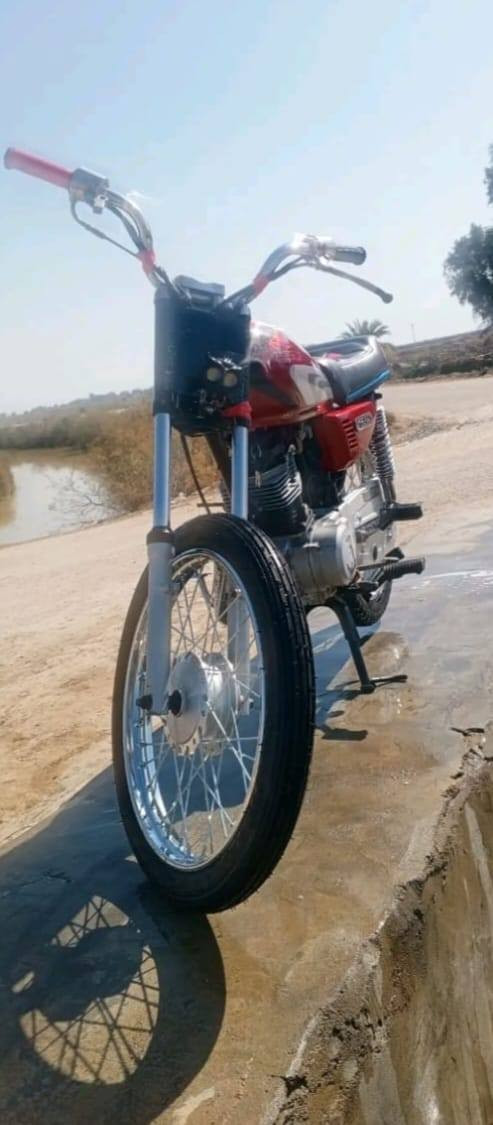 شباب سلام عليكم دراجه انتنس للبيع
السعر 550وبي مجال حك الجيه


**إذا كنت صاحب هذا الإعلان وتريد حذفه لأي سبب، رجاءا أرسل رسالة إلى الدعم الفني**