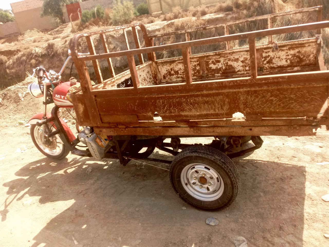 ستوته رقم اسود وسنويه مديل 2009
اكسن جمره جديد مقدم كله جديد مكينه توه مجفته سعره 650وبيه مجال مكاني نجف ناحيه الحريه الشراي يتصل ***********متواجد خاص
