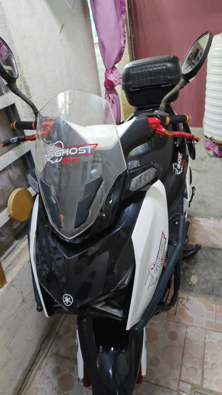 سلام عليكم دراجه للبيع(جوست نفخ) محركها اسبيسي ياباني كهربيات شغاله هندر سلف شغلات ابريكاتها دسكات احسن من البنز امامي و خلفي السعر خاص او اتصال على الرقم (***********)
